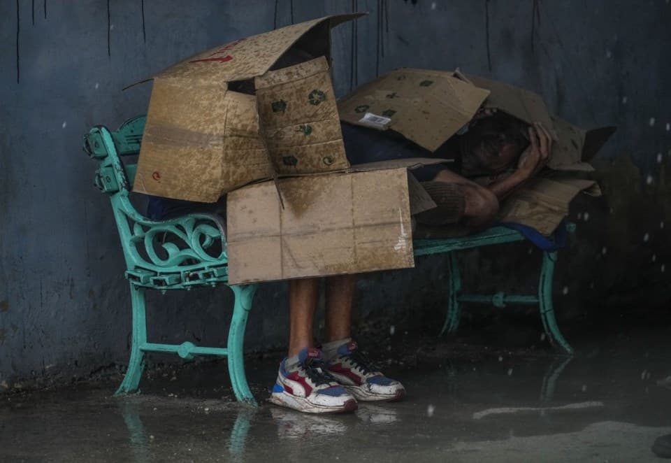 Hurricane Rafael Strikes Cuba- Power Grid Collapses as Storm Leaves a Trail of Destruction