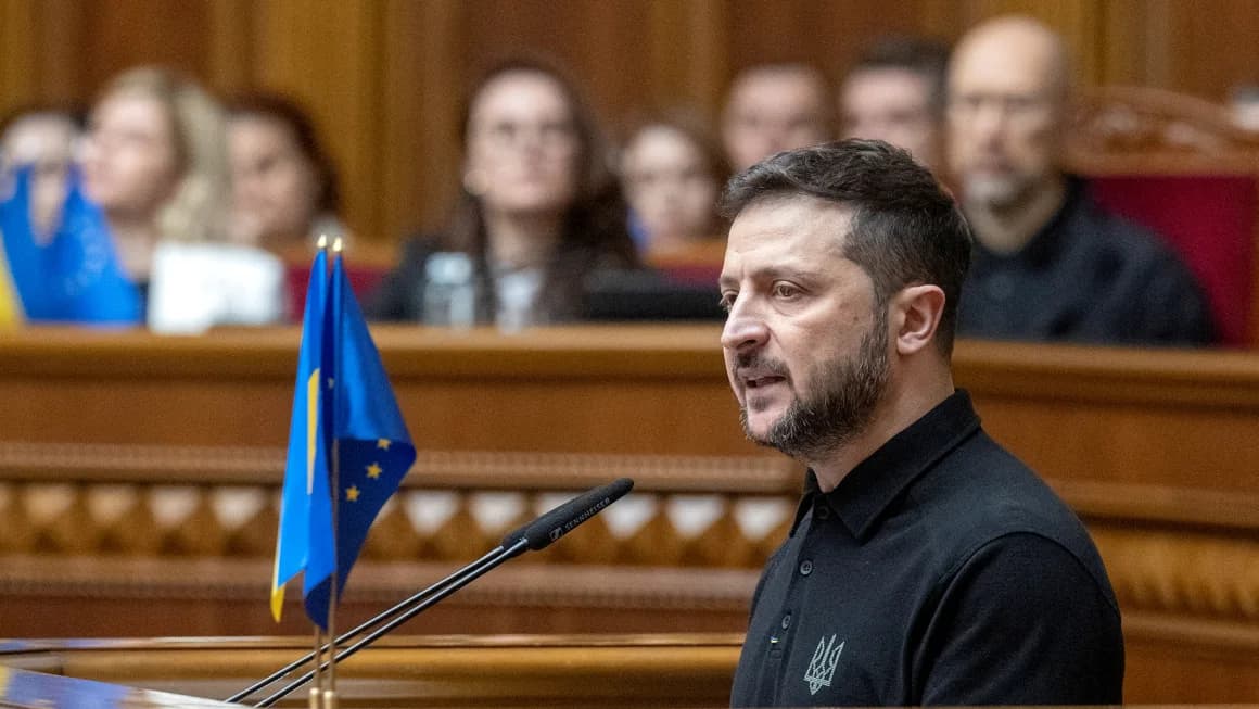 Zelensky Presents Victory Plan to Ukrainian Parliament, Seeks NATO Membership and Western Support to End War